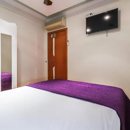 Hi71 Πανσιόν *